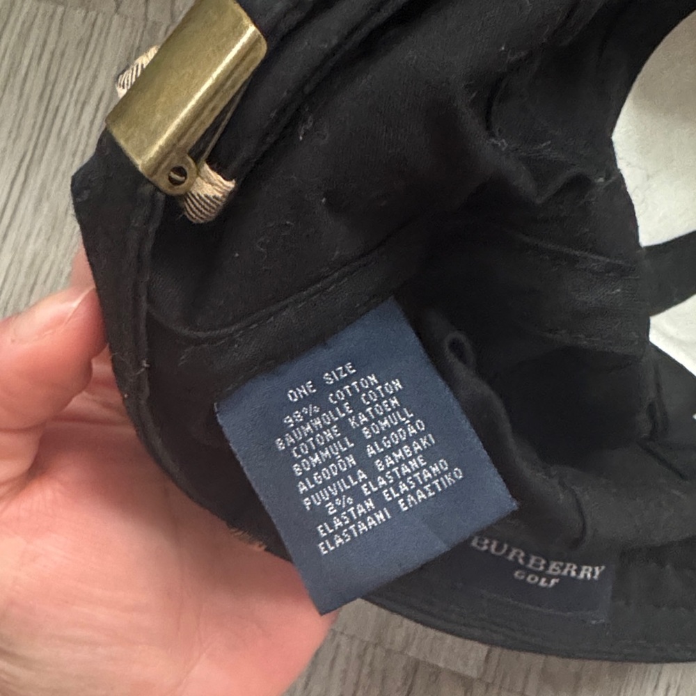 Burberry Classic Golf Hat - Picture 6 of 6